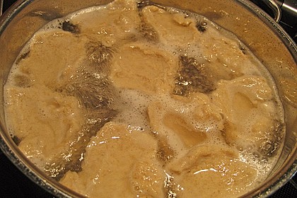 Quarknockerln auf Erdbeermus 3