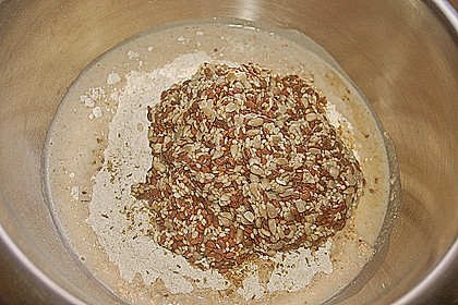 Schnelles Dinkel - Buchweizen - Brot 12