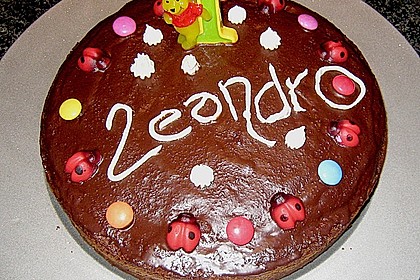 Extra - schokoladiger Schokoladenkuchen 22