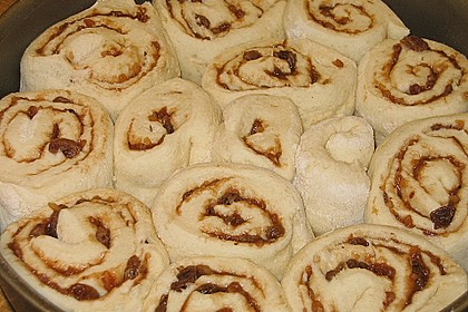Apfel - Rosinenschnecken 17