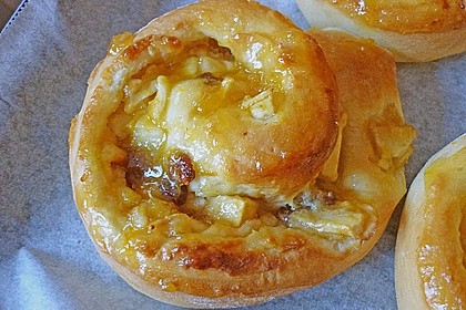 Apfel - Rosinenschnecken 11