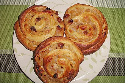 Apfel - Rosinenschnecken 16