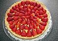 Wei&szlig;er Schokokuchen mit Erdbeeren