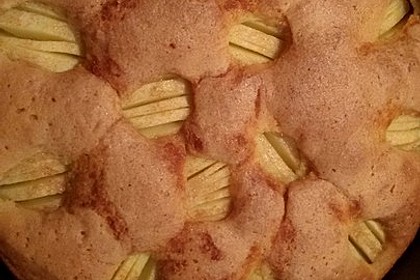 Apfelkuchen, sehr fein 9