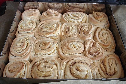 Zimtrollen-Kuchen 249