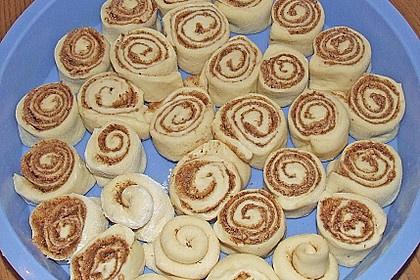 Zimtrollen-Kuchen 356
