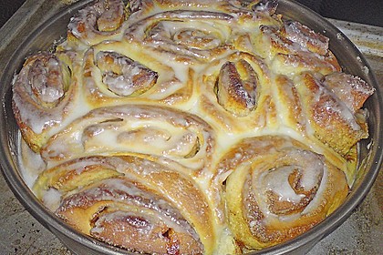 Zimtrollen-Kuchen 150