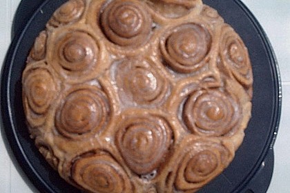 Zimtrollen-Kuchen 366