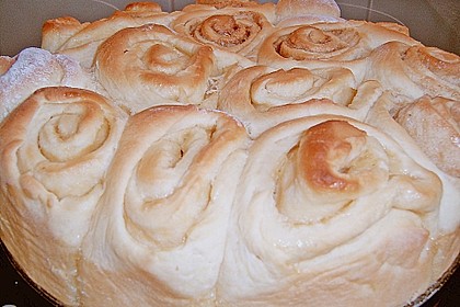 Zimtrollen-Kuchen 351