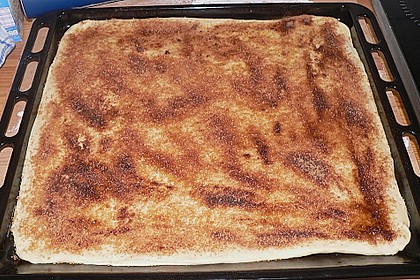Zimtrollen-Kuchen 353