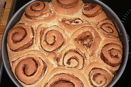 Zimtrollen-Kuchen 120