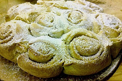 Zimtrollen-Kuchen 296