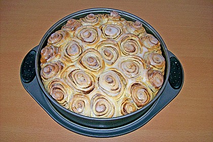 Zimtrollen-Kuchen 197
