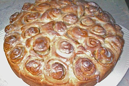 Zimtrollen-Kuchen 340