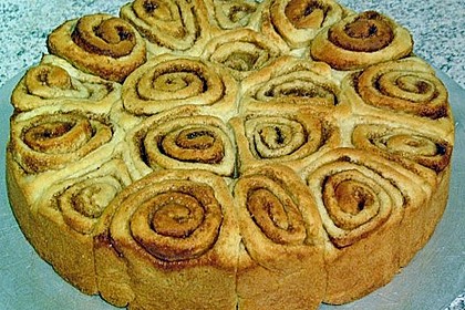 Zimtrollen-Kuchen 51