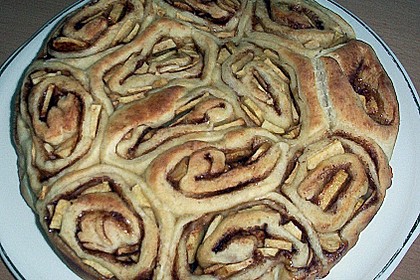 Zimtrollen-Kuchen 157
