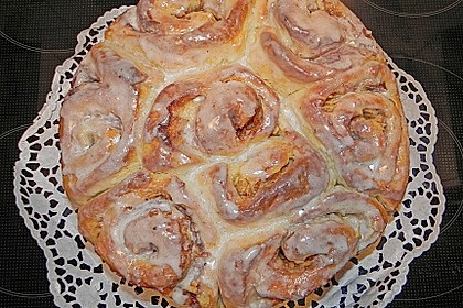 Zimtrollen-Kuchen 106