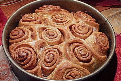 Zimtrollen-Kuchen 70
