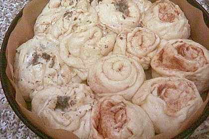 Zimtrollen-Kuchen 355