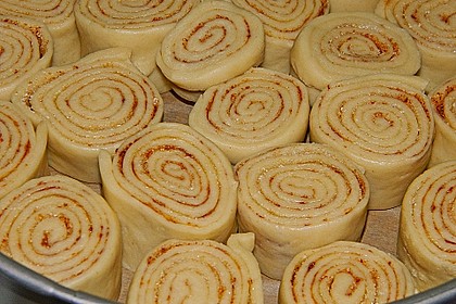 Zimtrollen-Kuchen 341