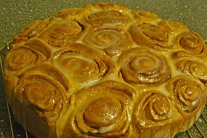 Zimtrollen-Kuchen 160