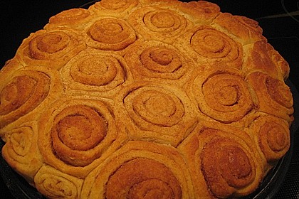 Zimtrollen-Kuchen 275