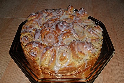 Zimtrollen-Kuchen 68