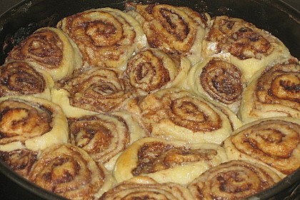 Zimtrollen-Kuchen 244