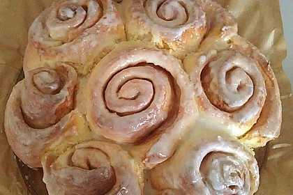 Zimtrollen-Kuchen 234
