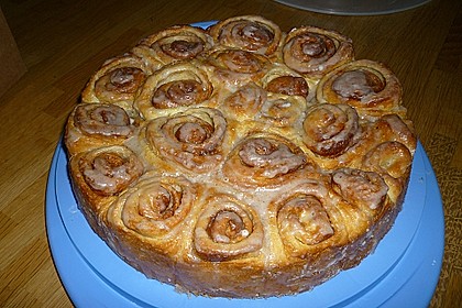 Zimtrollen-Kuchen 49