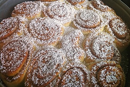 Zimtrollen-Kuchen 130