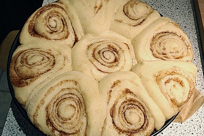 Zimtrollen-Kuchen 162