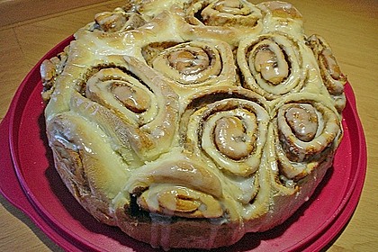 Zimtrollen-Kuchen 169