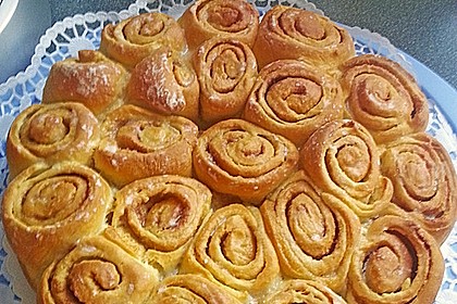 Zimtrollen-Kuchen 199