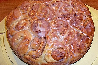 Zimtrollen-Kuchen 135