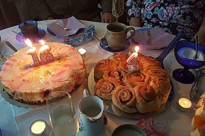 Zimtrollen-Kuchen 76