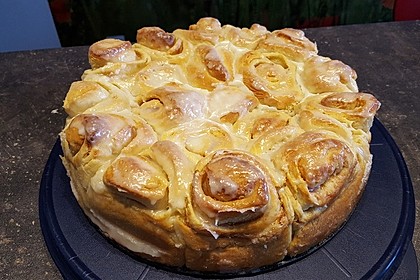 Zimtrollen-Kuchen 81