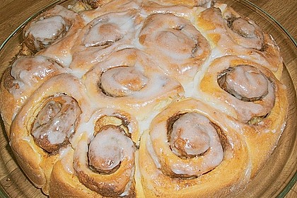 Zimtrollen-Kuchen 189