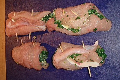 Putenroulade mit Blattspinat - Feta - Füllung 5