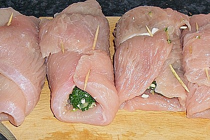Putenroulade mit Blattspinat - Feta - Füllung 7