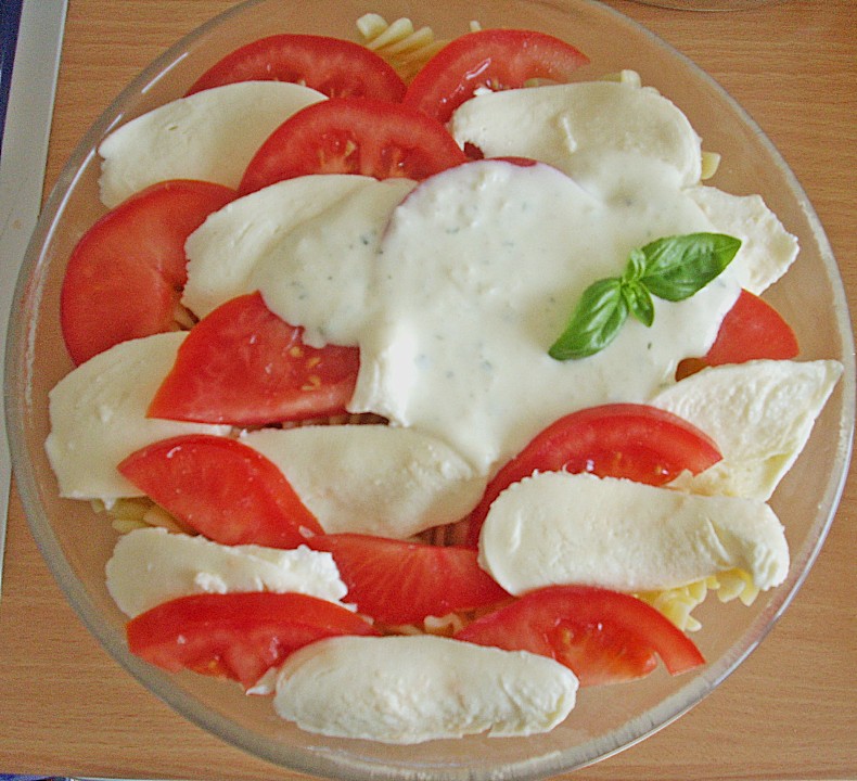 Italienischer Schichtsalat (Rezept mit Bild) von sweetsurprise ...