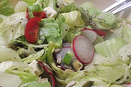Salat mit Kernen 1