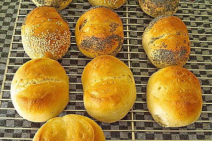 Brötchen, besonders knusprig 15