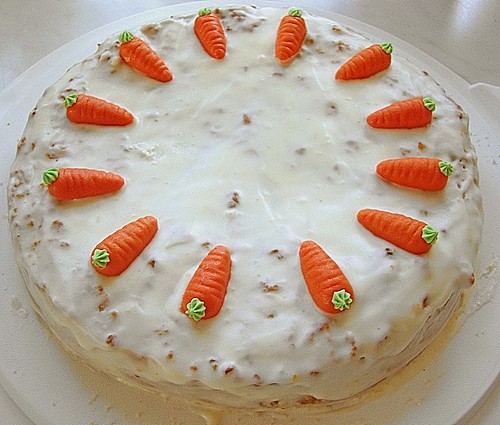 Alina´s Carrot Cake mit Butter Cream Cheese Frosting (Rezept mit Bild ...