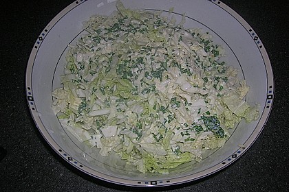 Chinakohlsalat mit s&uuml;&szlig; - saurem Joghurtdressing 2