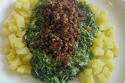 Gr&uuml;nkohl light mit gebratener Pinkel