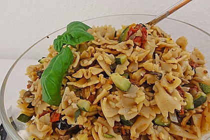 Italienischer Nudelsalat 12