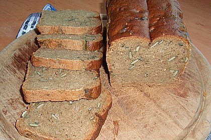 Steirisches Kürbiskern-Brot mit Kürbiskernöl 31