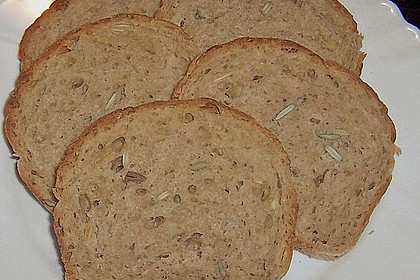Steirisches Kürbiskern-Brot mit Kürbiskernöl 43