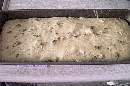 Steirisches Kürbiskern-Brot mit Kürbiskernöl 82